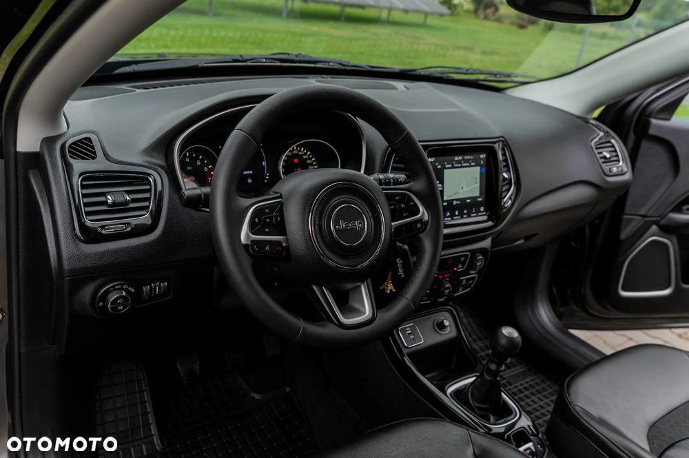 Jeep Compass 1.4 TMair Night Eagle FWD S&S - 29