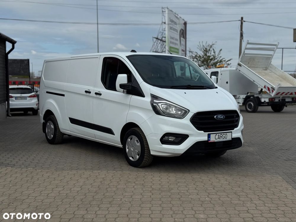 Ford CUSTOM - 4