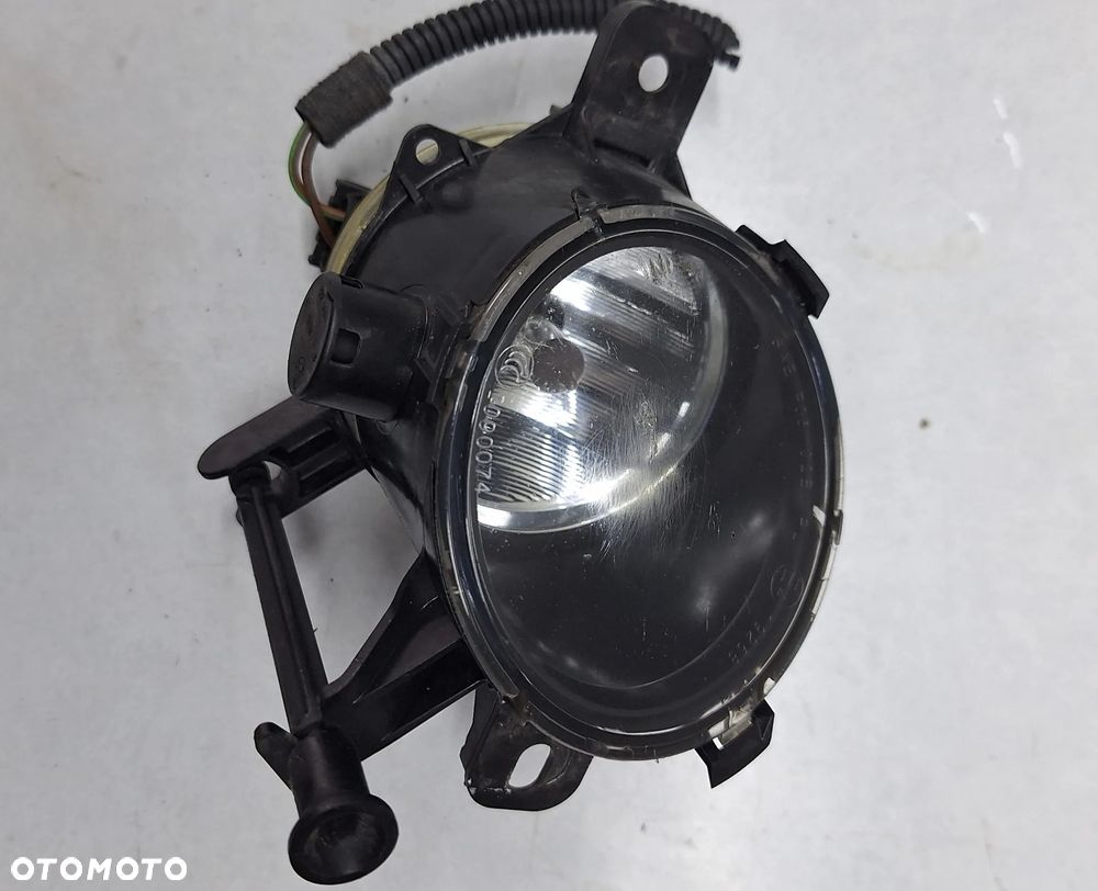 HALOGEN PRAWY ,KRATKA ZDERZAKA -OPEL ZAFIRA B LIFT / 2011 ROK - 3