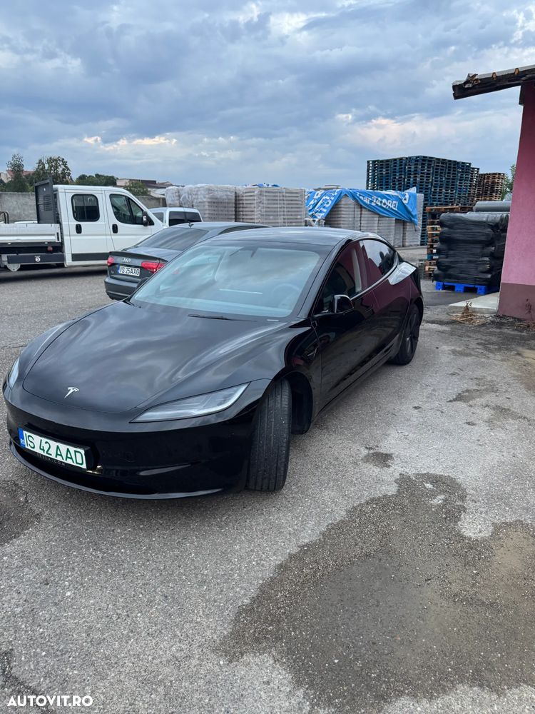 Tesla Model 3 Long Range - 9