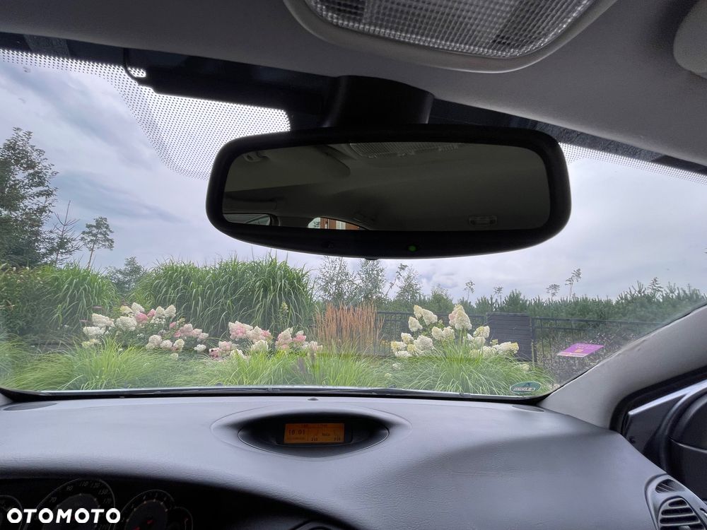Citroën C5 2.0 16V Exclusive - 33