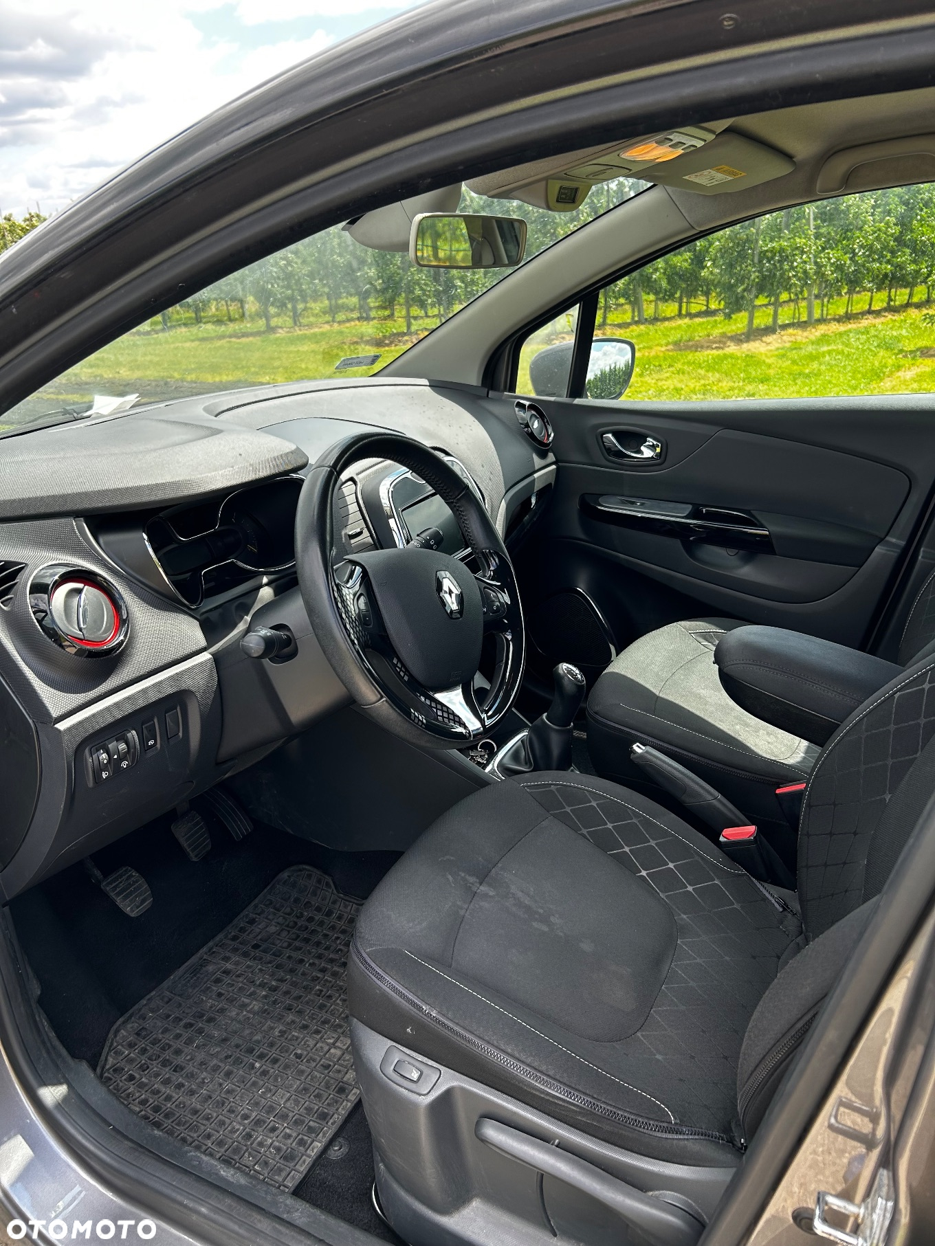 Renault Captur - 10