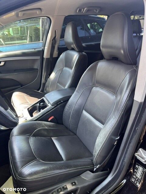 Volvo XC 70 - 6