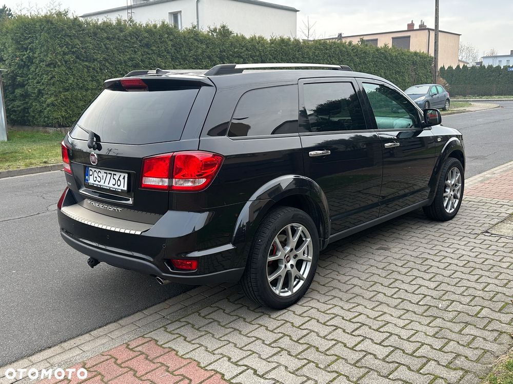 Fiat Freemont 2.0 Multijet 16V DPF Automatik Allrad Black Code - 3