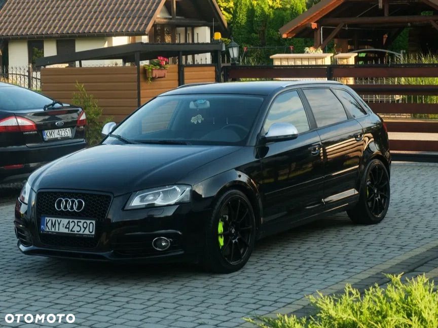 Audi A3 Sportback - 1