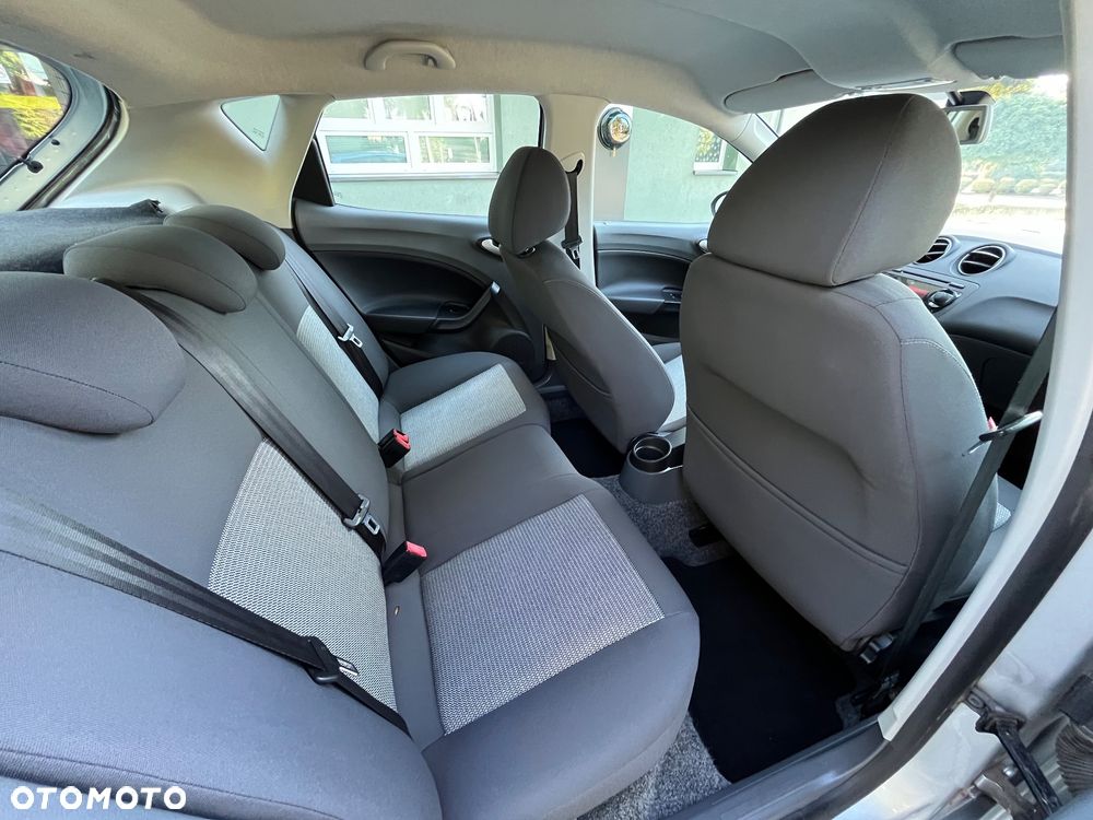 Seat Ibiza 1.4 16V Style - 21