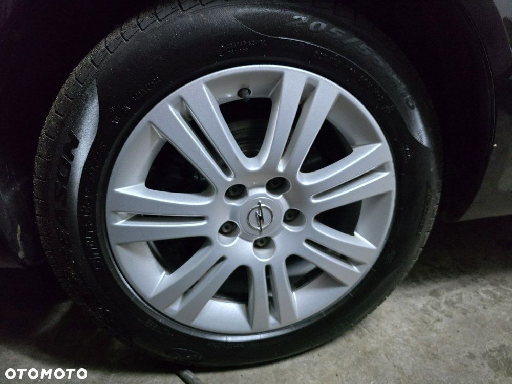 Opel Zafira 1.8 Cosmo - 41