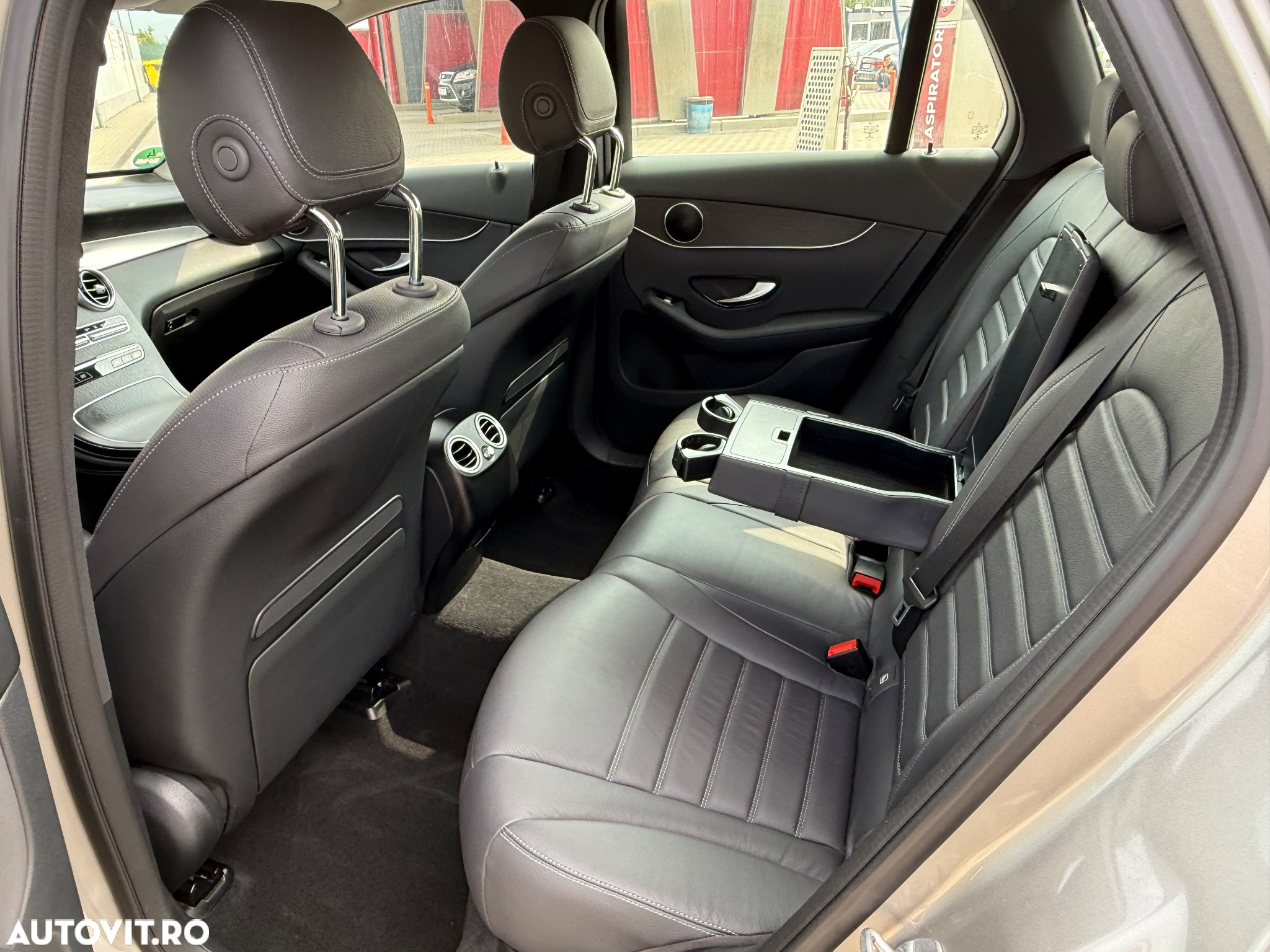 Mercedes-Benz GLC 220 d 4Matic 9G-TRONIC Exclusive - 10