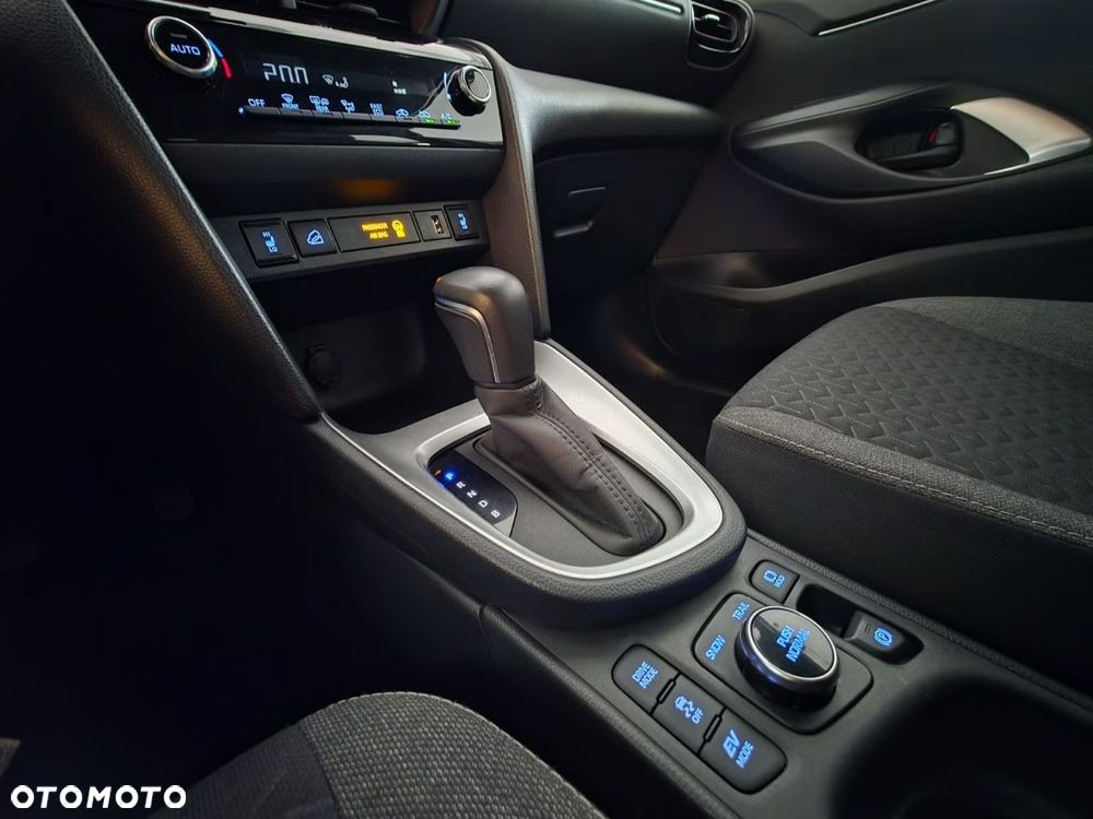 Toyota Yaris Cross Hybrid 1.5 Active - 25