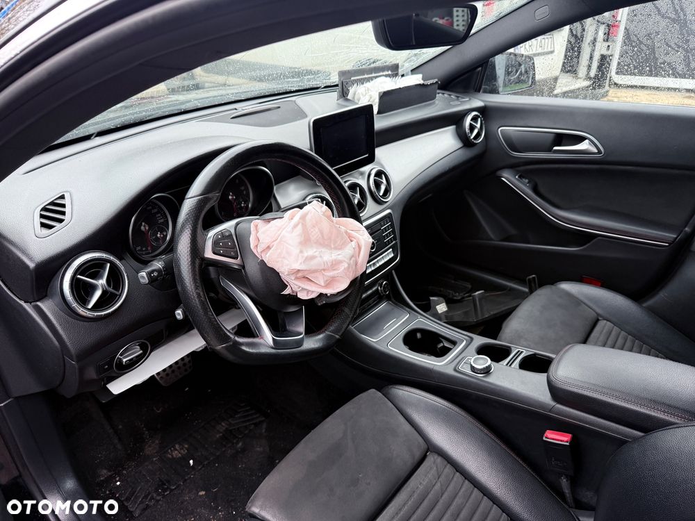Mercedes-Benz CLA 220 (CDI) d AMG Line - 20