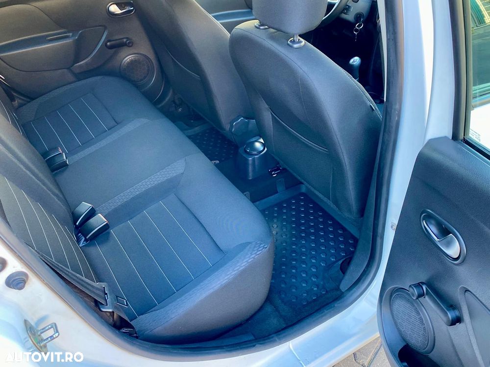 Dacia Logan 1.5 Blue dCi Laureate - 11