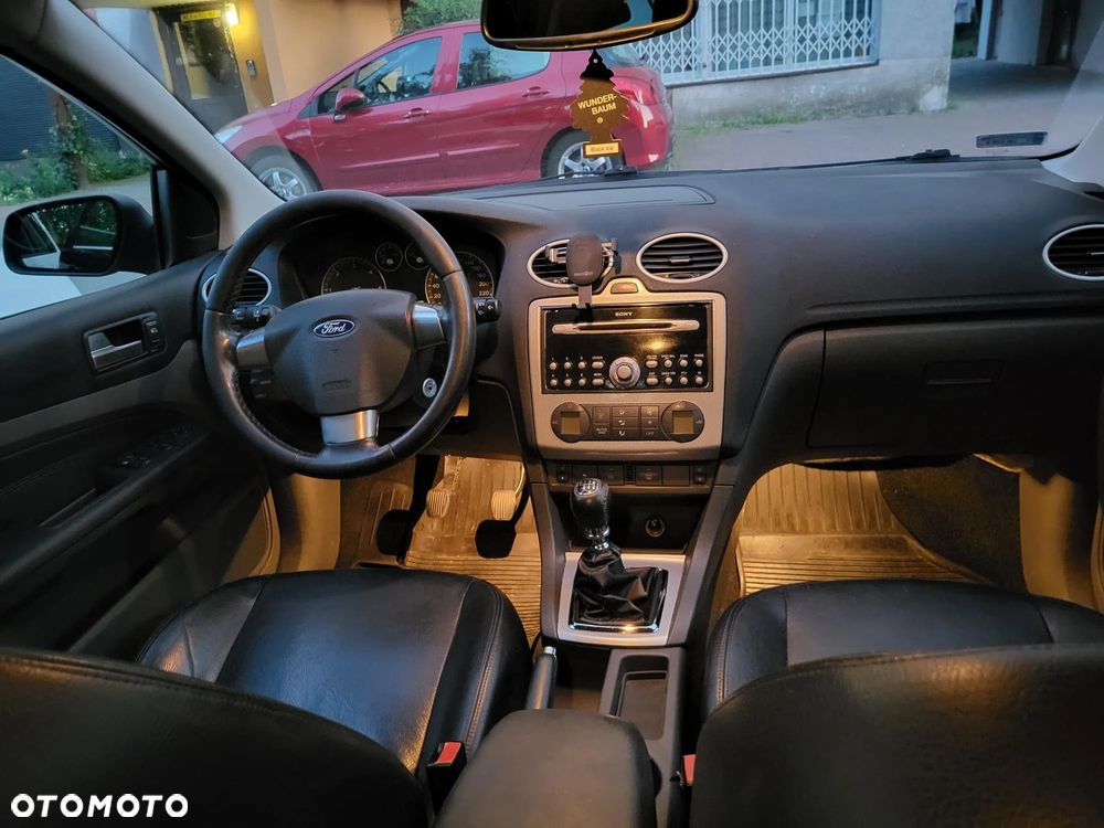 Ford Focus 2.0 TDCi DPF Titanium - 31