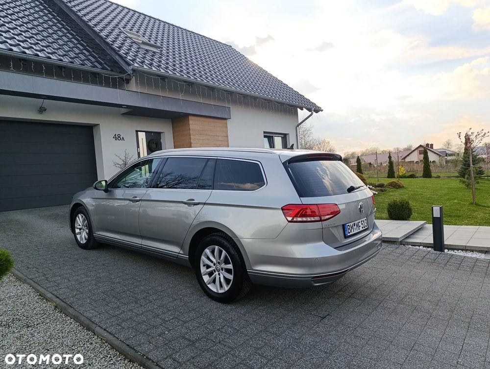 Volkswagen Passat 2.0 TDI (BlueMotion Technology) Comfortline - 20