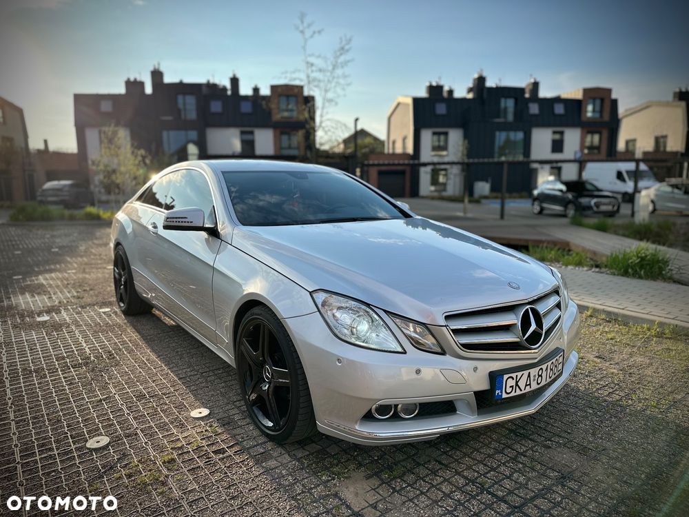 Mercedes-Benz Klasa E 200 CGI BlueEFFICIENCY Automatik Avantgarde - 3