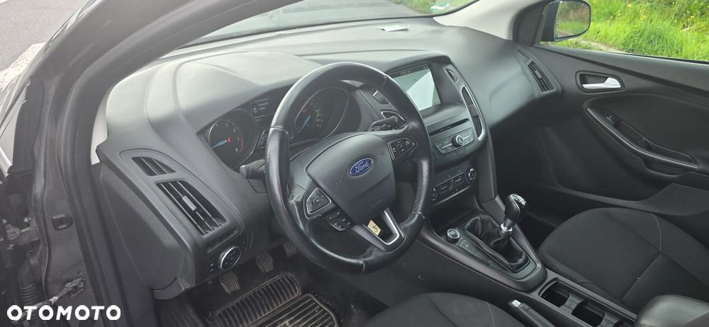 Ford Focus 1.0 EcoBoost Titanium - 16