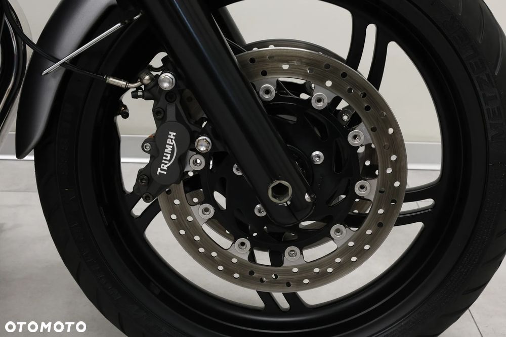 Triumph Thunderbird - 30