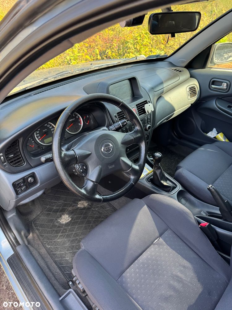 Nissan Almera 2005 photo 3