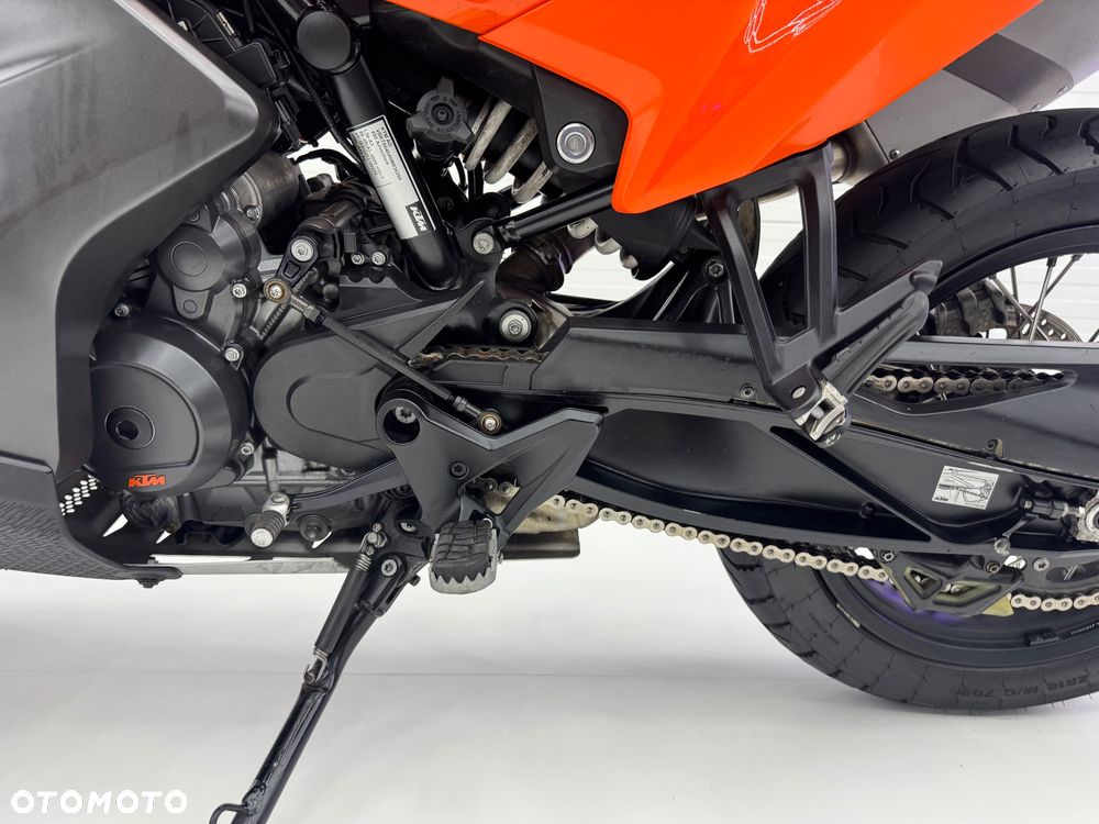 KTM Adventure - 32