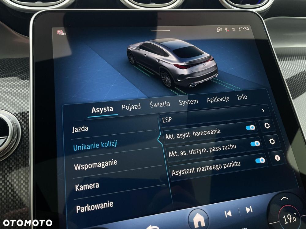 Mercedes-Benz GLC - 22