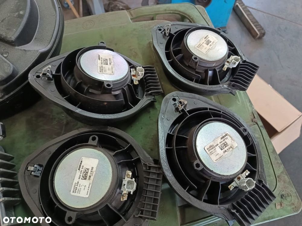 GŁOŚNIKI WZMACNIACZ BOSE 95352218 - 2