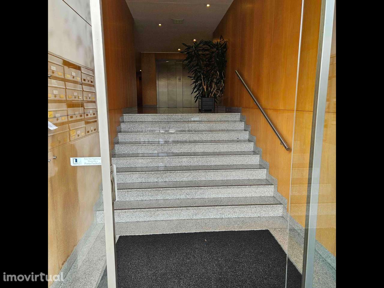 T3 com garagem, jardim e acessibilidade em Águas Santas - Grande imagem: 3/4