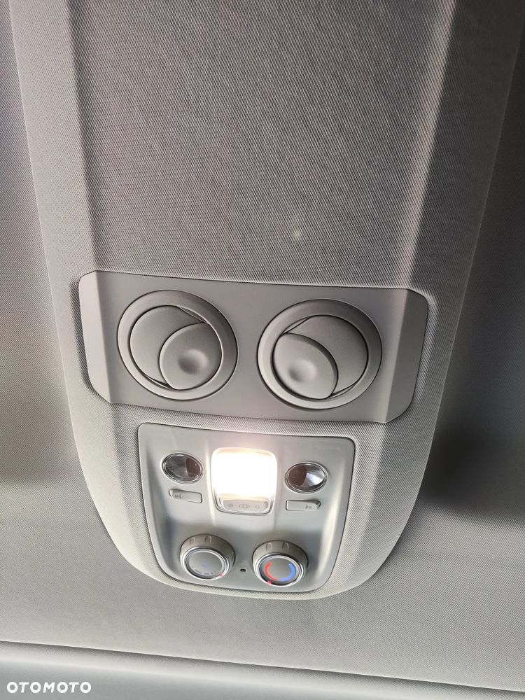 Peugeot Traveller 2.0 BlueHDi Long Business EAT8 - 24