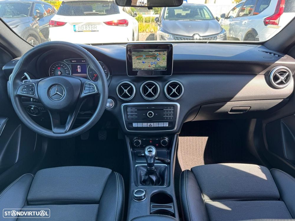 Mercedes-Benz A 180 d Fleet Pack Urban - 11