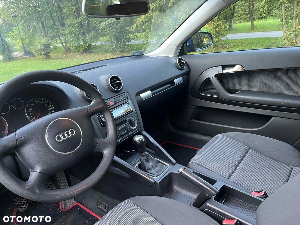 Audi A3 1.9 TDI Ambiente - 9