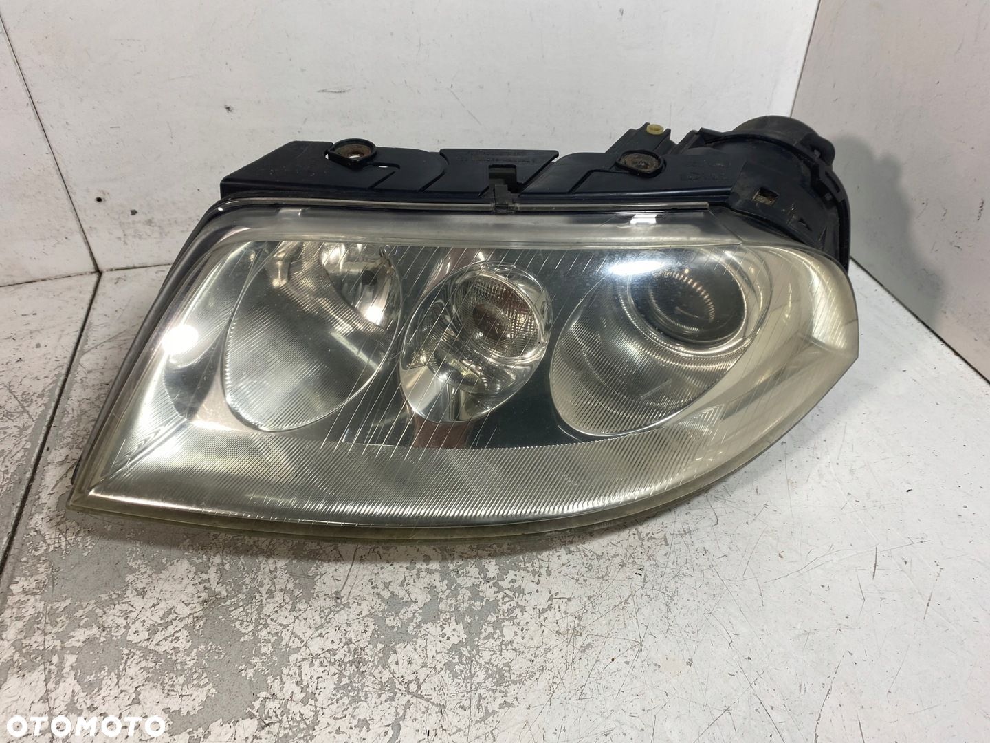 REFLEKTOR LAMPA Xenon LEWY PRZÓD EU 3B7941015M VOLKSWAGEN PASSAT B5 LIFT - 1