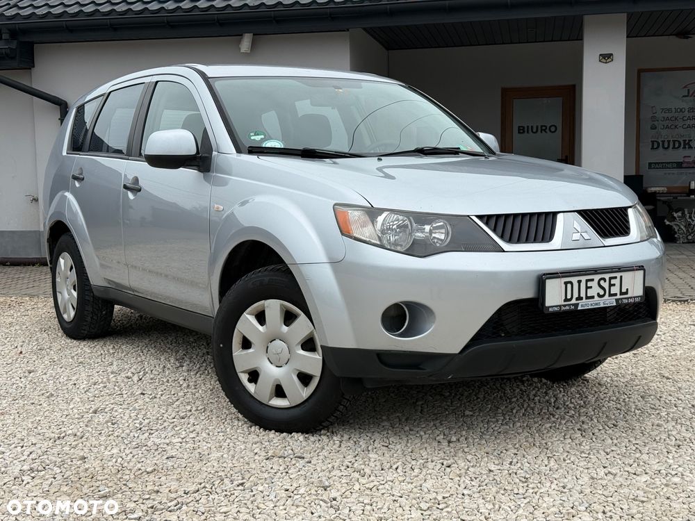 Mitsubishi Outlander 2.0 DID Intense + - 4
