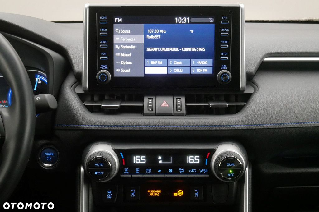 Toyota RAV4 - 10