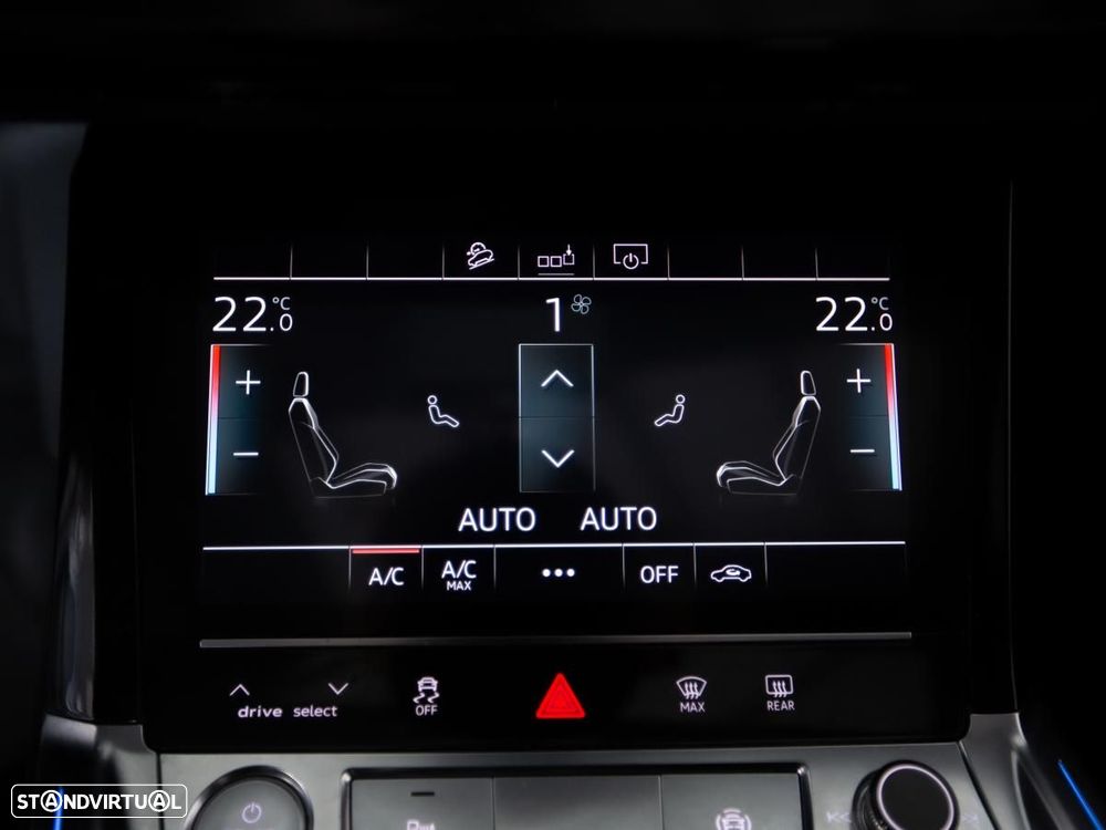 Audi e-tron 55 quattro - 31