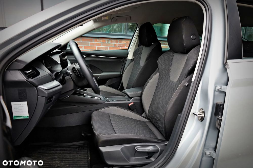 Skoda Octavia 2.0 TDI Selection DSG - 23