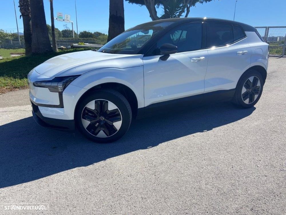 Volvo EX30 51 kWh Single Motor Plus - 1