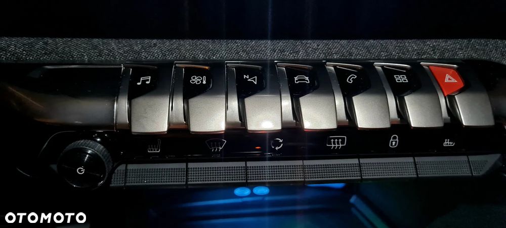 Peugeot 5008 2.0 BlueHDI Crossway S&S EAT8 - 19