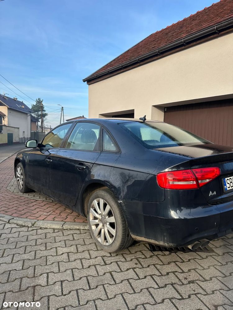 Audi A4 Limousine - 5