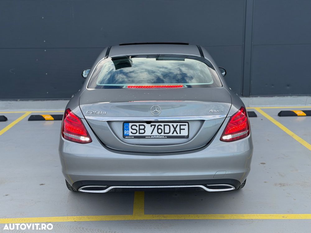 Mercedes-Benz C 250 (BlueTEC) d 4Matic 7G-TRONIC Avantgarde - 10