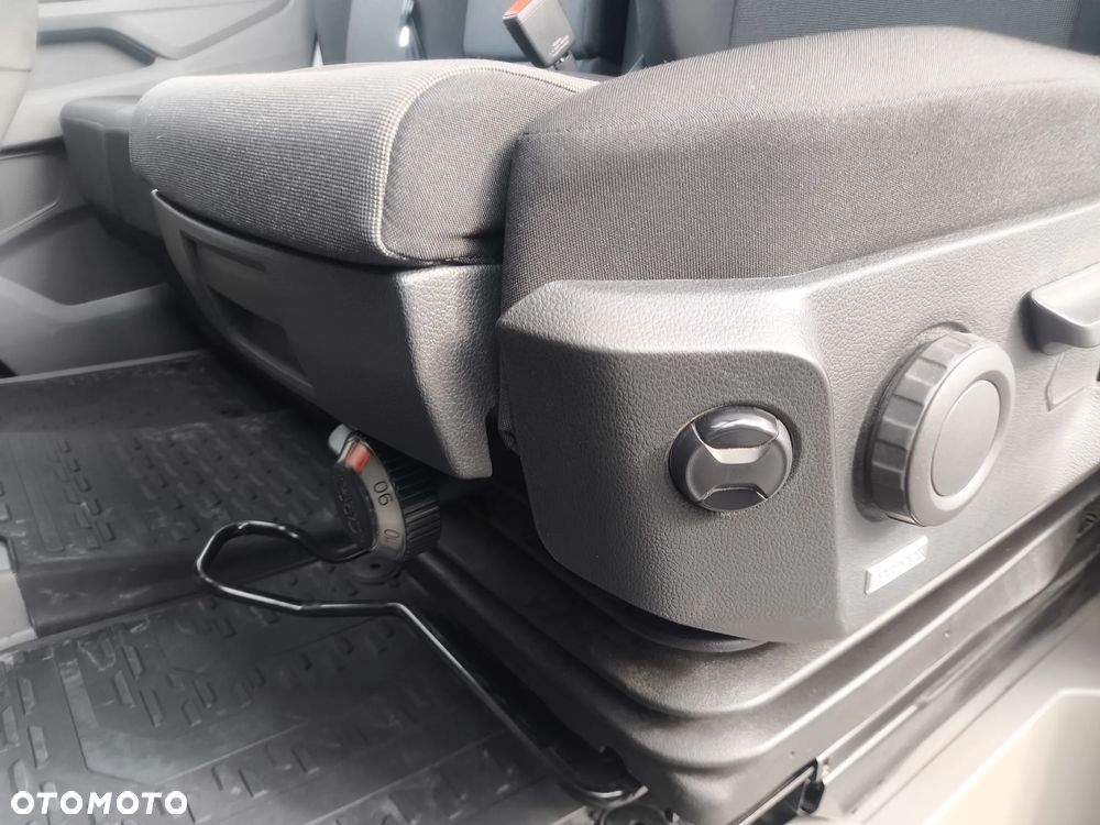 Volkswagen Crafter - 17