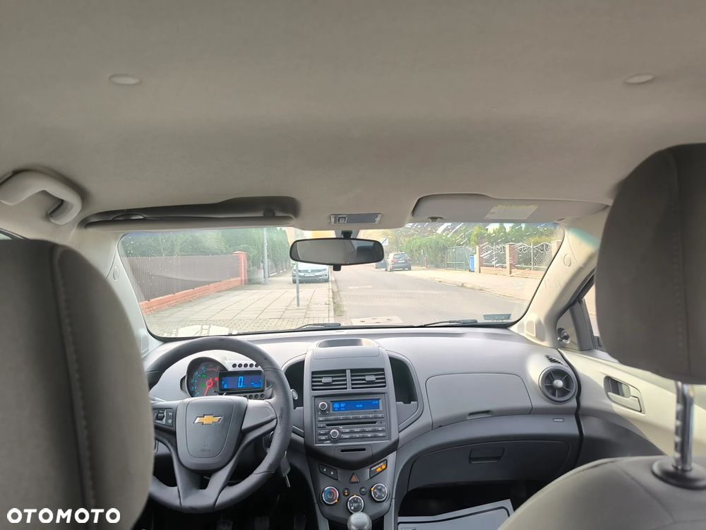 Chevrolet Aveo 1.2 LT - 17