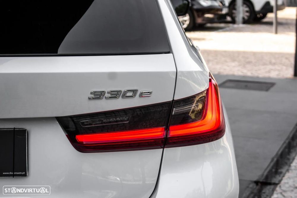BMW 330 e xDrive Aut. M Sport - 12