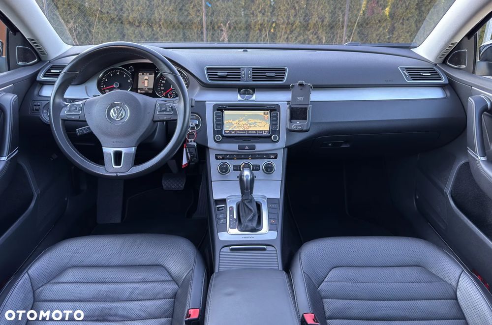 Volkswagen Passat 3.6 V6 4Motion DSG Highline - 31