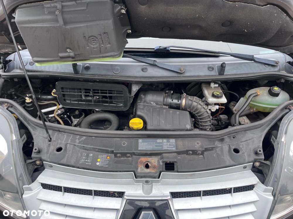 Renault TRAFIC - 21