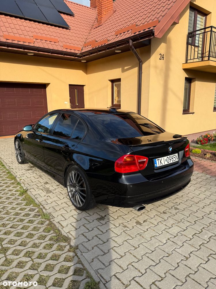 BMW Seria 3 320d DPF Touring - 11