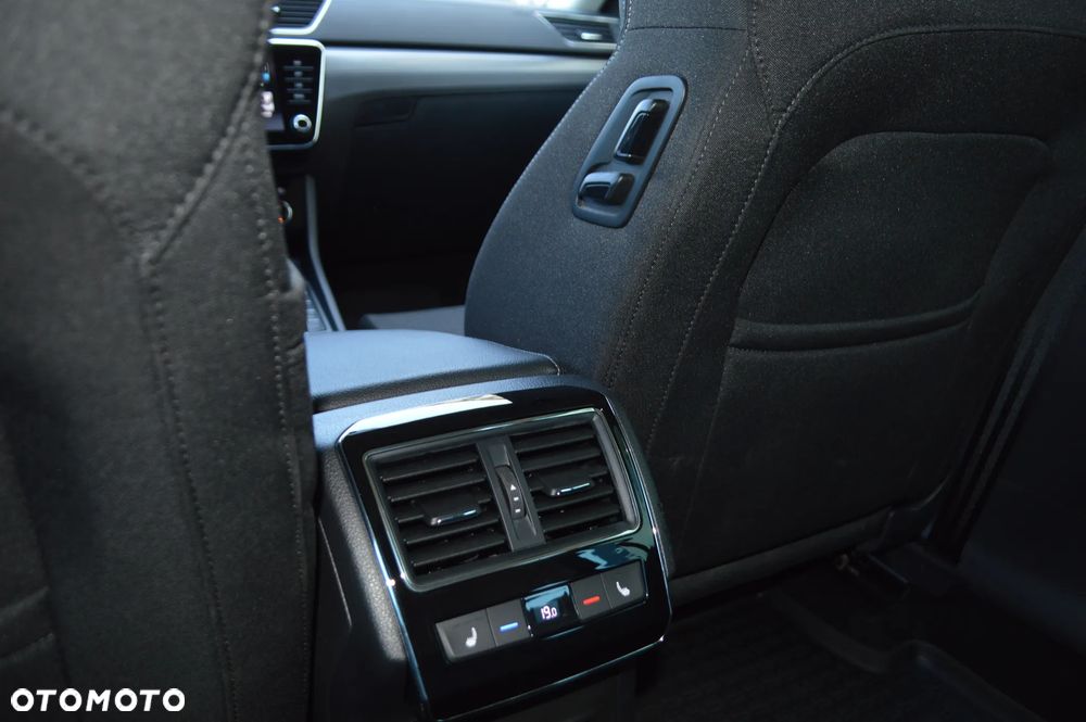 Skoda Superb 2.0 TDI SCR 4x4 Style DSG - 15