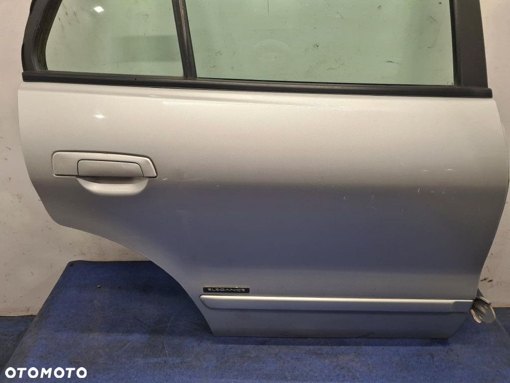 MITSUBISHI GALANT VIII KOMBI DRZWI TYŁ PRAWE A69 - 2