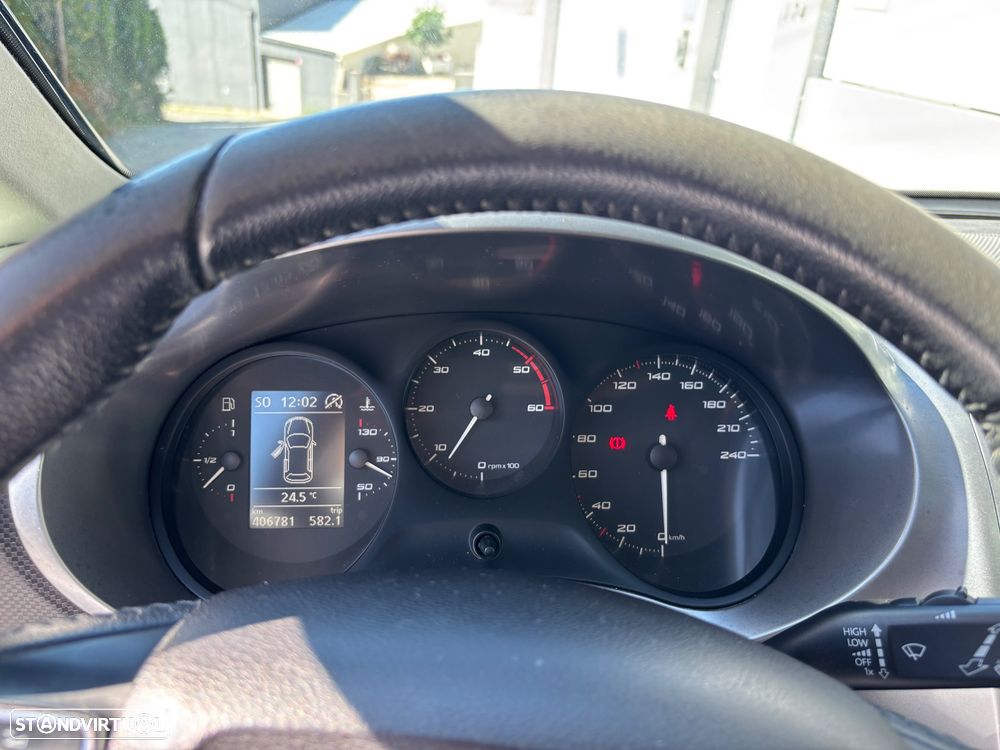 SEAT Leon 1.6 TDI Ecomotive Reference - 5