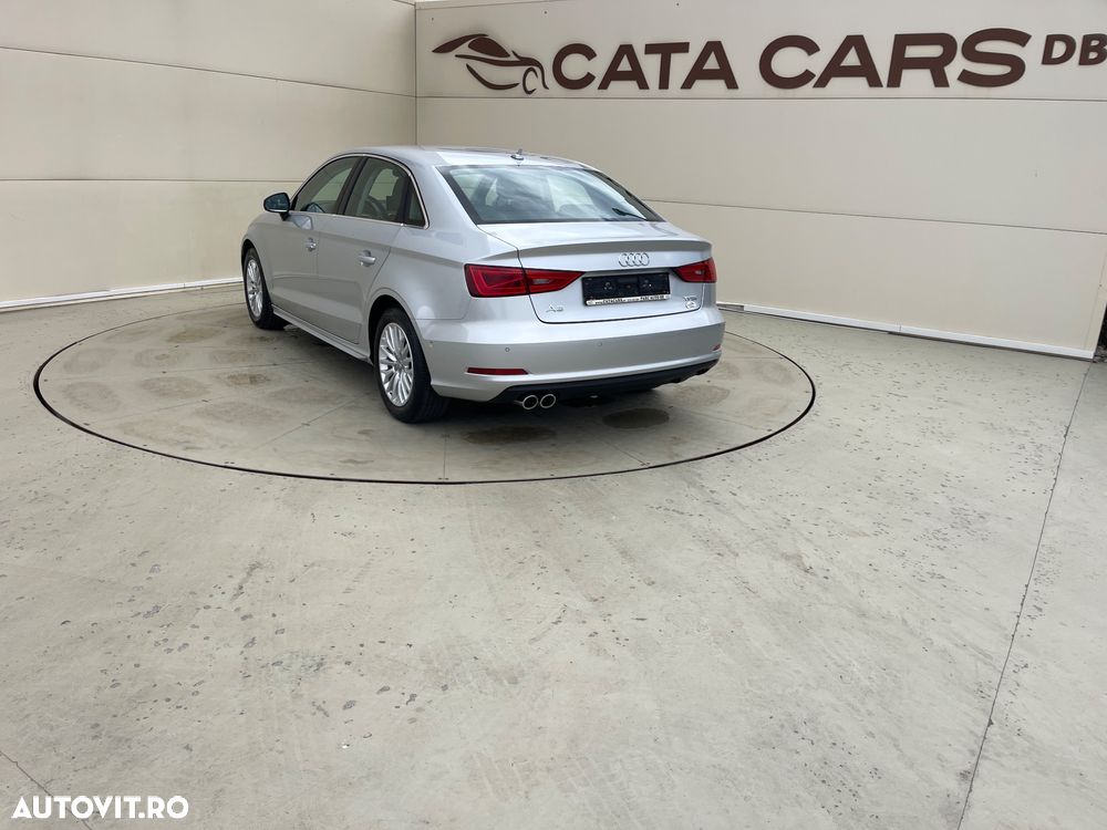 Audi A3 1.4 TFSI Stronic Ambition - 11
