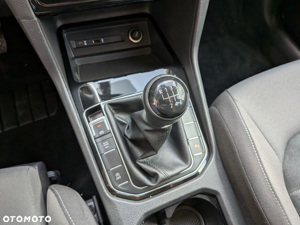 Volkswagen Golf Sportsvan - 24