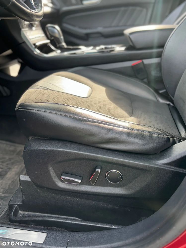 Ford Edge - 17