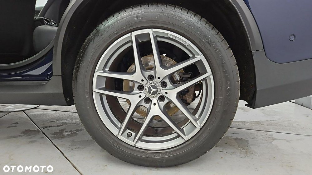 Mercedes-Benz GLC - 24